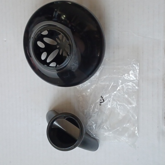 $4 Add-on New Hair Dryer Accessories - Conair Concentrator & Diffuser - Picture 2 of 3